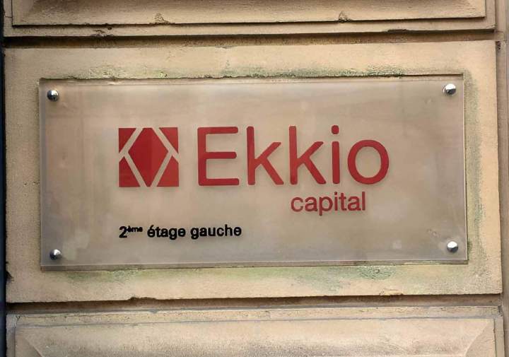 Fabricant de plaques professionnelles en plexiglas Île-de-France