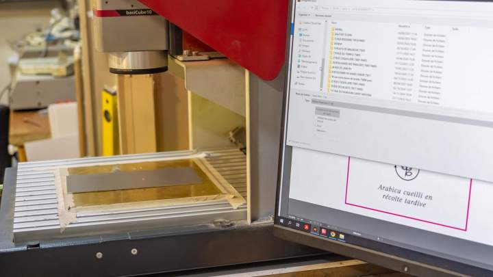 Plaques professionnelles sur mesure - Île-de-France