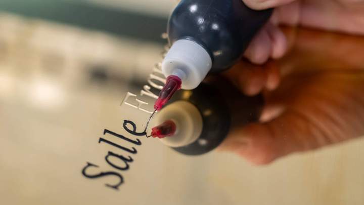 Fabricant de plaques professionnelles en plexiglas Île-de-France