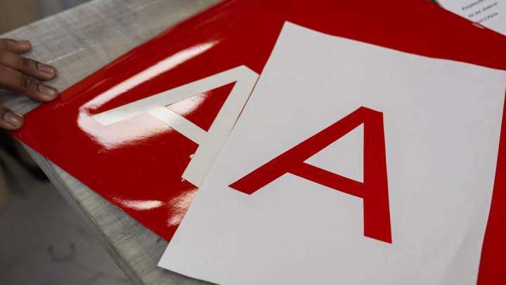 Fabricant de plaques professionnelles en plexiglas Île-de-France