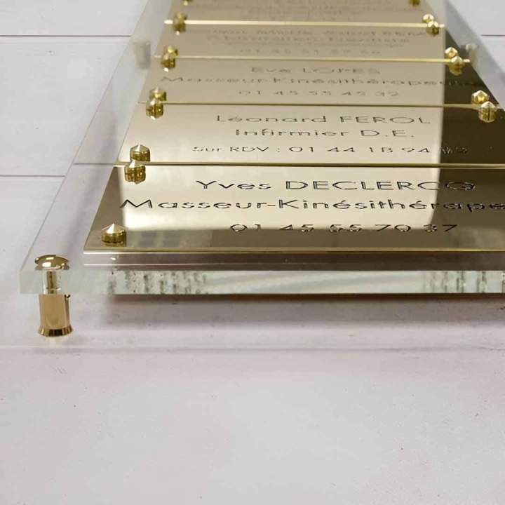 Fabricant de plaques professionnelles en plexiglas Île-de-France